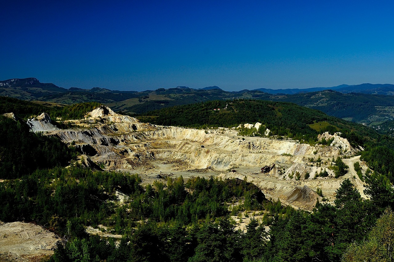 Gold Mine image from The Solutions Journal Article